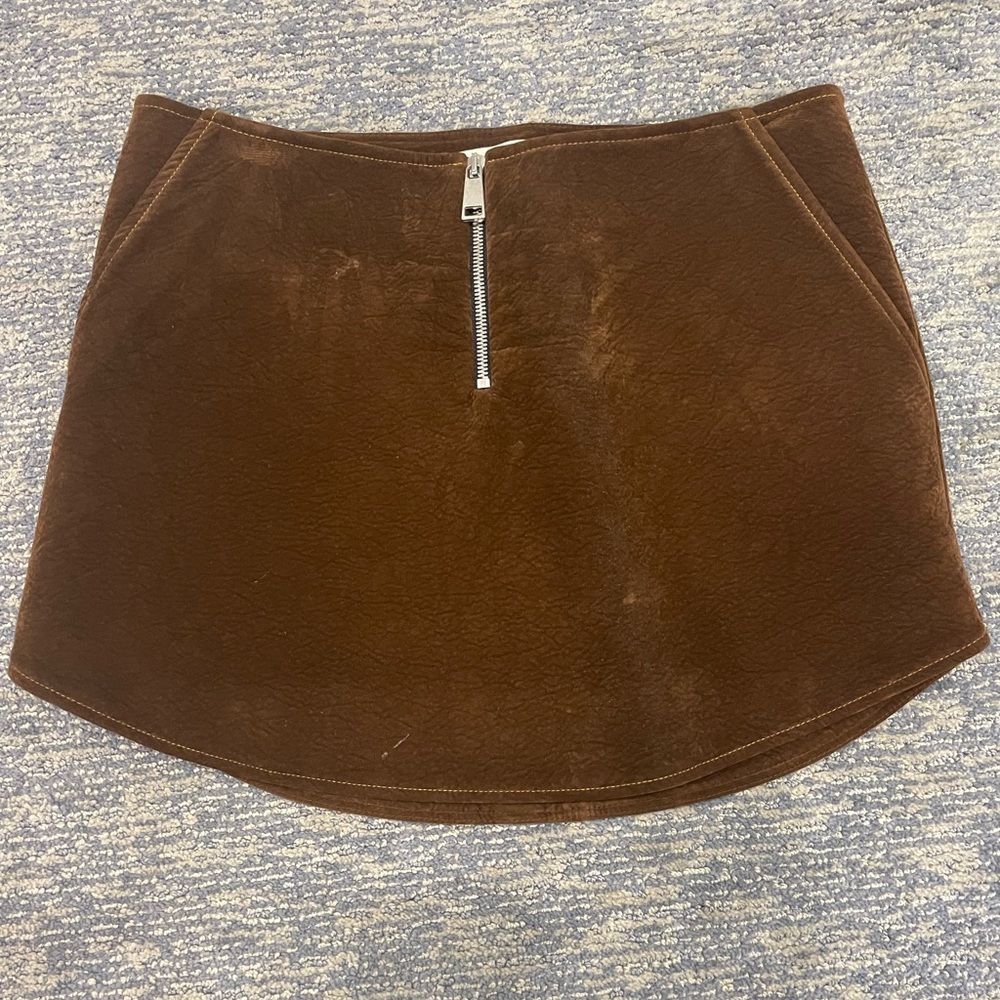 Brown suede mini skirt with cool zipper